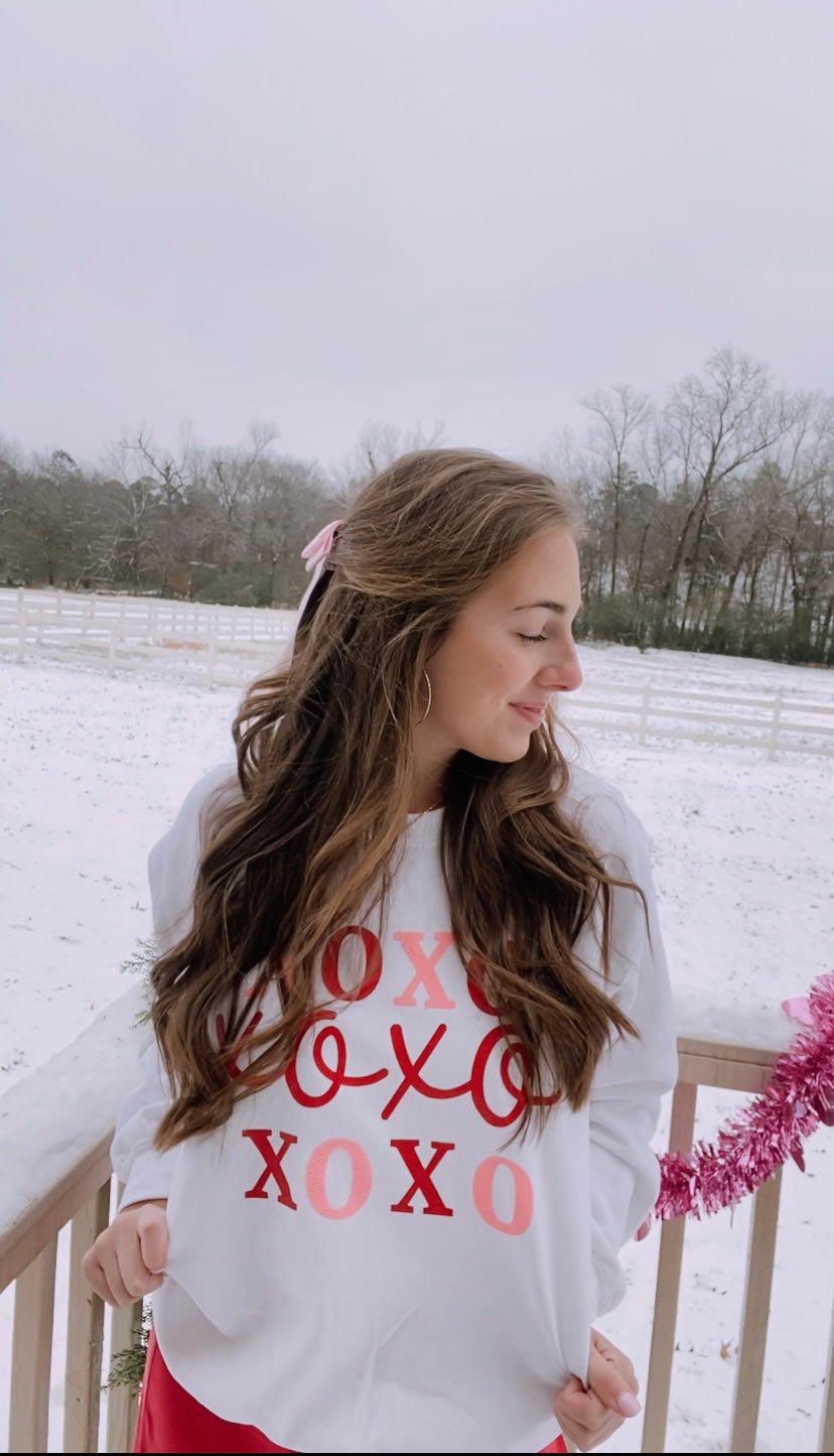 White XOXO sweatshirt Women's
