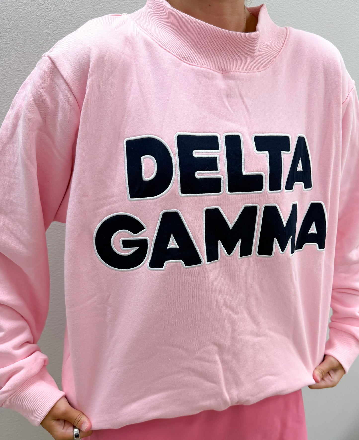 Delta Gamma Mockneck