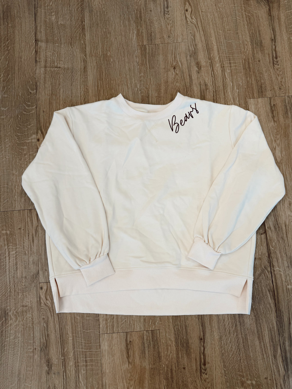 Script Bears Neckline Crewneck